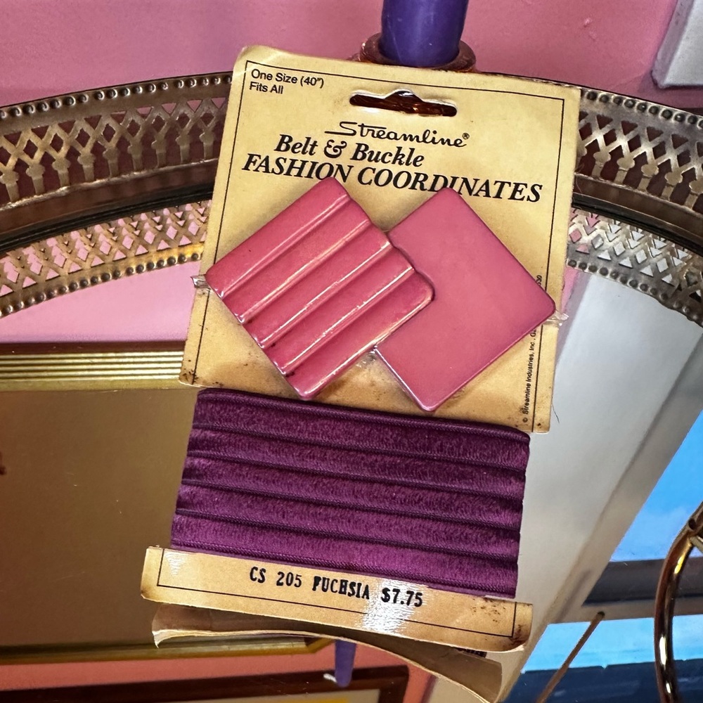 1970's Streamline Fashion Coordinates New Deadstock Mauve Buckle Pink Belt Set